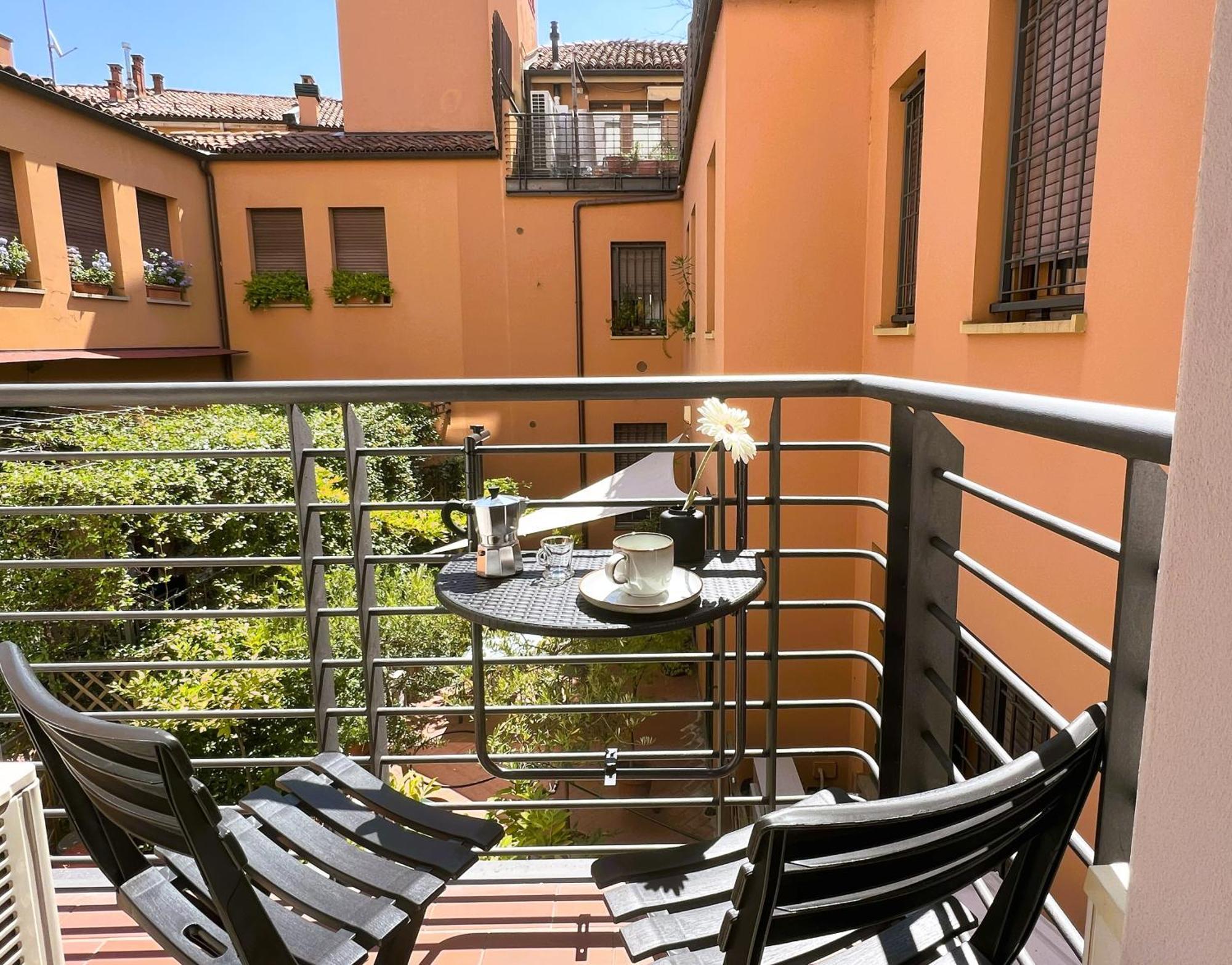 Alfea Suite Bologna Ngoại thất bức ảnh